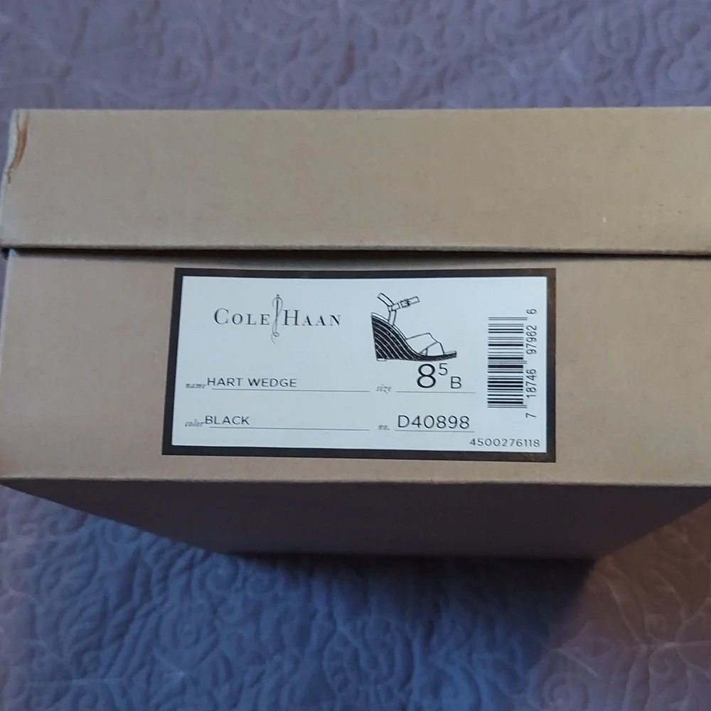 LIKE NEW! COLE HAAN Hart Wedge Sandal Black Pebbled Leather Jute Rope 8 1/2B